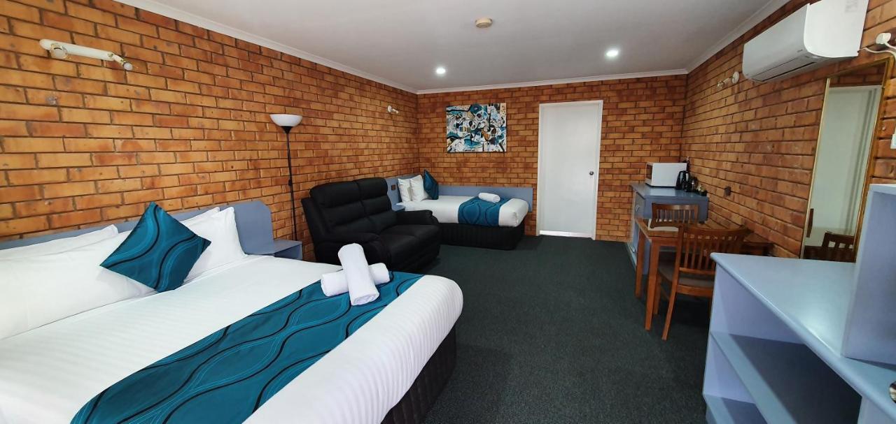 Centrepoint Motel Deniliquin Kültér fotó