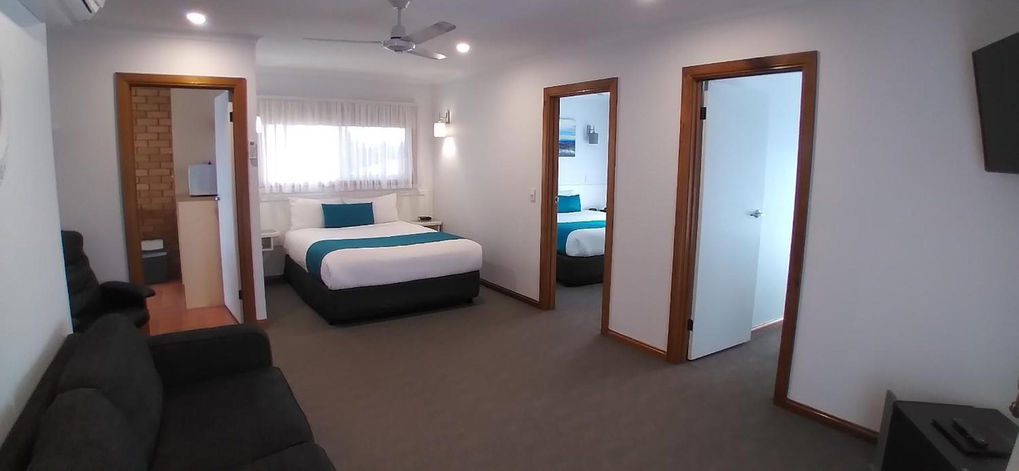Centrepoint Motel Deniliquin Kültér fotó
