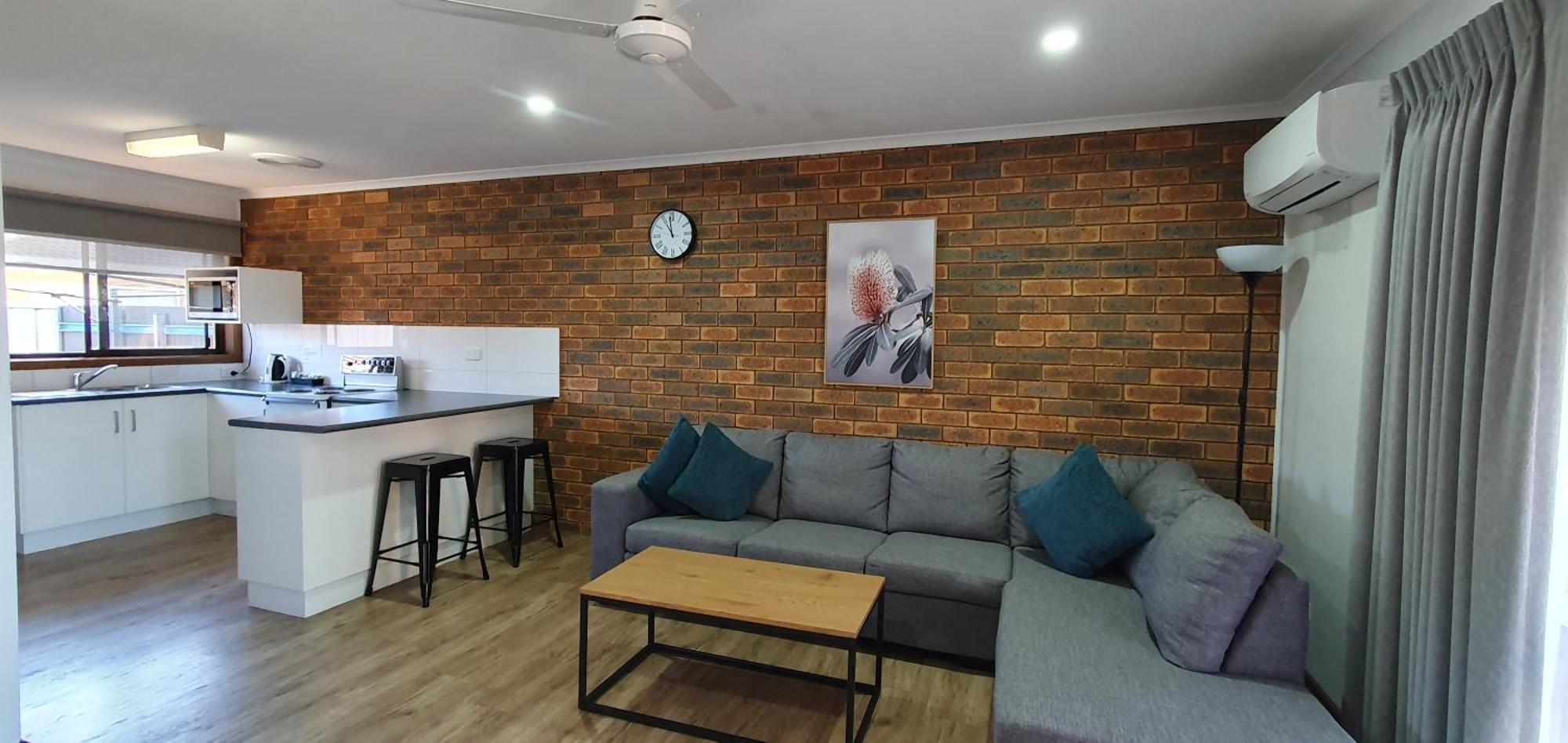 Centrepoint Motel Deniliquin Kültér fotó