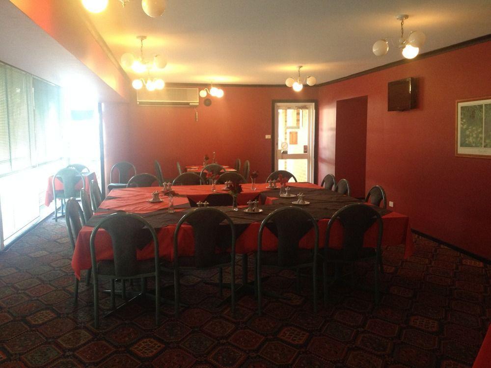 Centrepoint Motel Deniliquin Kültér fotó
