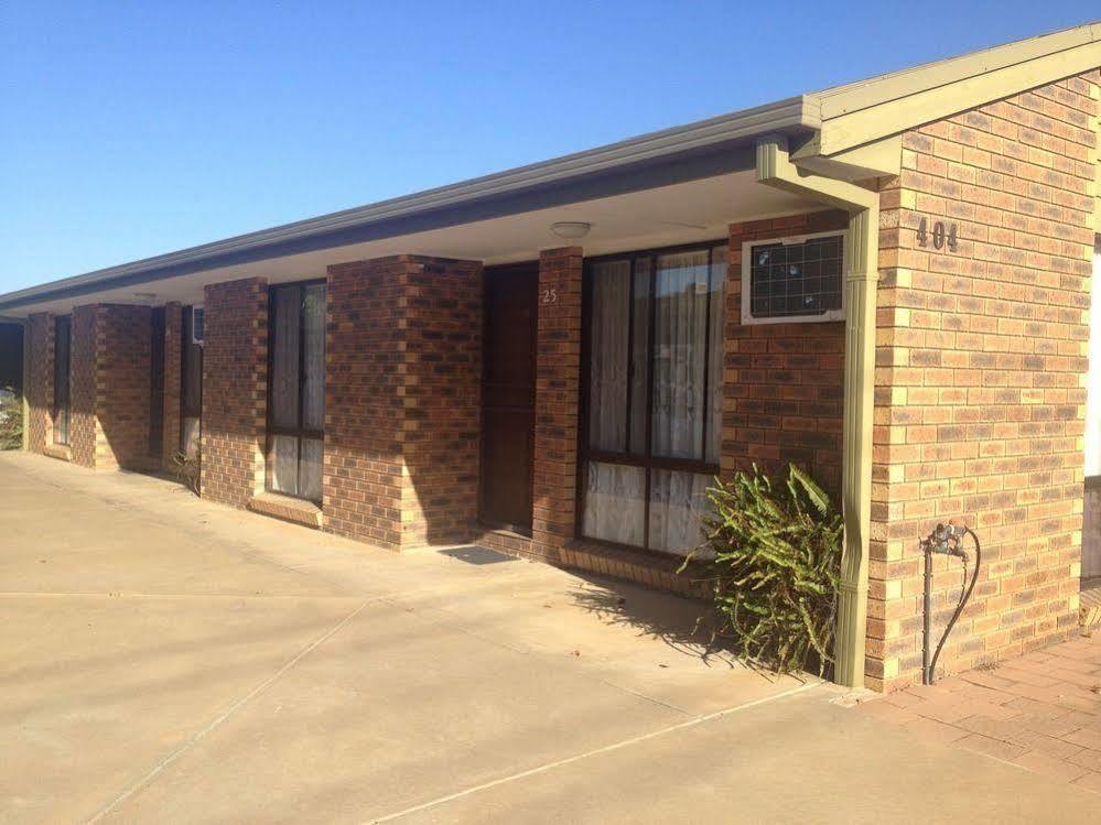 Centrepoint Motel Deniliquin Kültér fotó