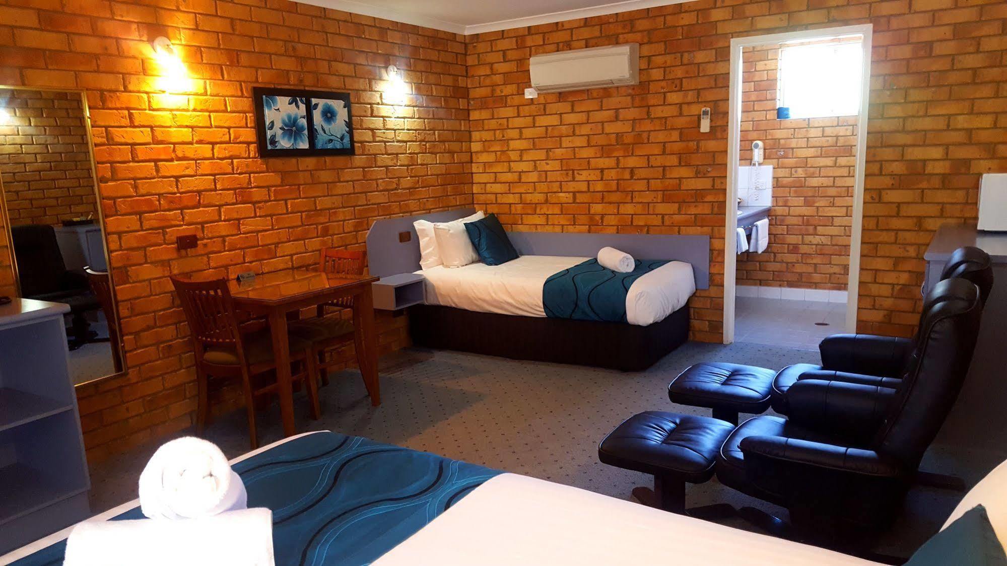 Centrepoint Motel Deniliquin Kültér fotó